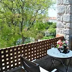 Aparthotel Petras Gi - Stone