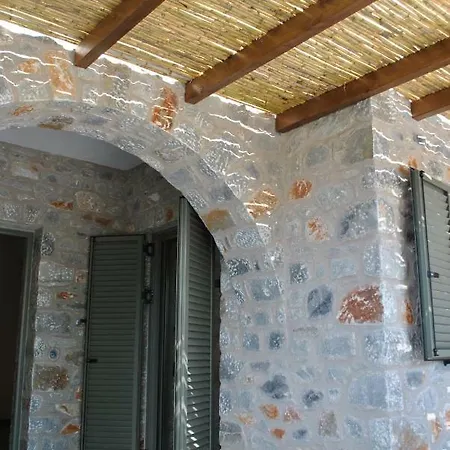 Petras Gi - Stone Apart-hotel Stoúpa