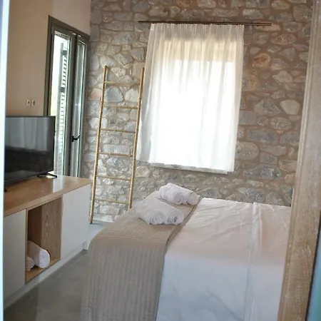 Apart-hotel Petras Gi - Stone 4*