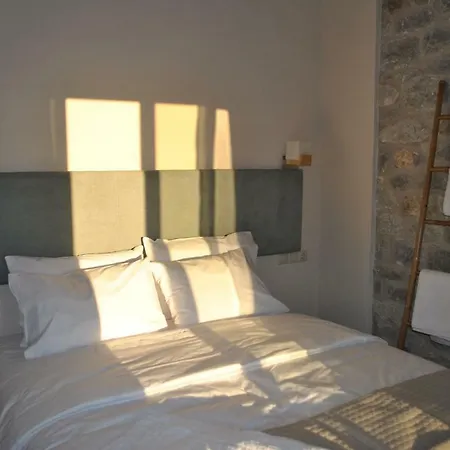 Petras Gi - Stone 4* Stoúpa