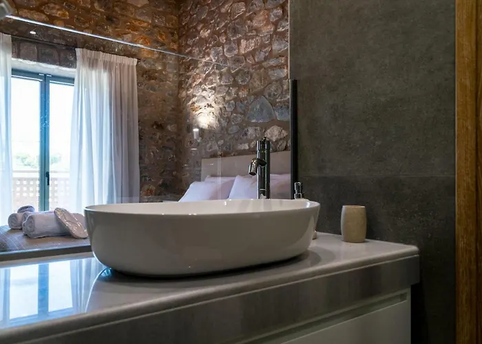 Petras Gi - Stone Aparthotel