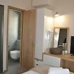 Petras Gi - Stone 4* Stoúpa