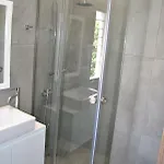 Petras Gi - Stone מלון דירות 4*