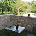 Petras Gi - Stone מלון דירות 4*