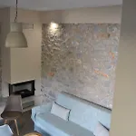 מלון דירות Petras Gi - Stone 4*