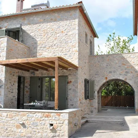 Petras Gi - Stone 4* Stoúpa