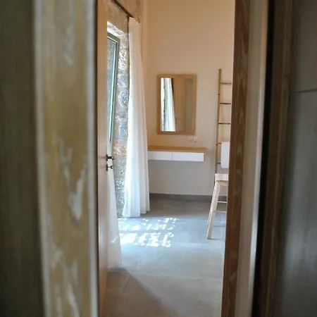 Aparthotel Petras Gi - Stone