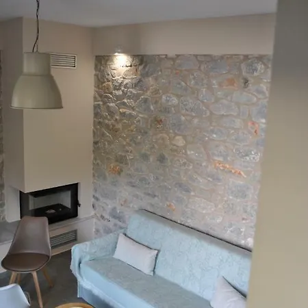 מלון דירות Petras Gi - Stone 4*