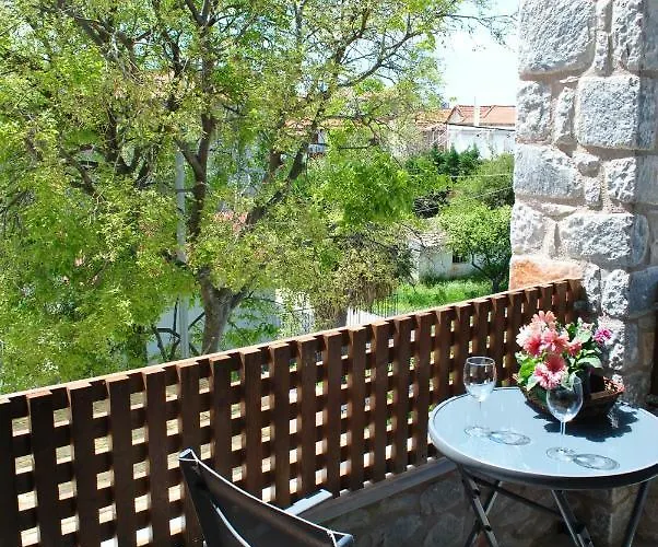 Hotel apartamentowy Petras Gi - Stone