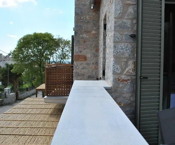 Apartmanhotel Petras Gi - Stone Sztúpa