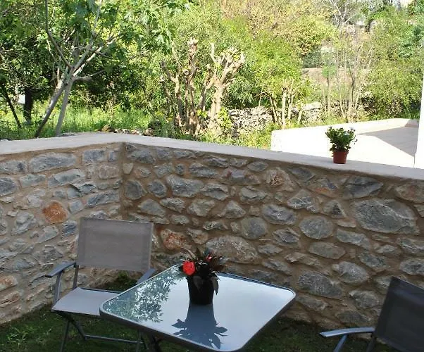 Petras Gi - Stone Apartmanhotel 4*